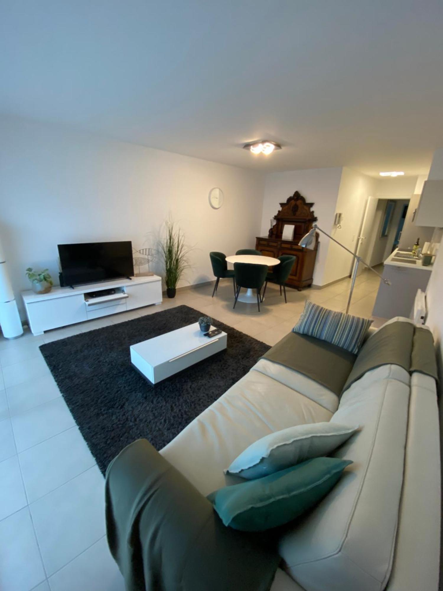 Gezellig Modern Appartement Met Optie Garagebox En In De Buurt Van Strand, Winkels En Restaurants Ostende Exterior foto